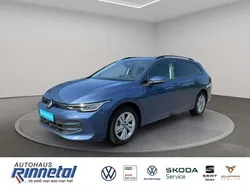Anemonenblau metallic Gebraucht 2024 VW Golf VIII Life Kombi | 25.720 € (Fairer Preis)