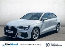 Weiß Gebraucht 2022 Audi A3 Sportback e-tron S-Line Limousine | 27.860 € (Guter Preis)