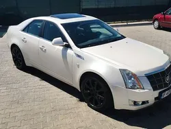 Weiß Gebraucht 2010 Cadillac CTS Limousine | 9.990 €