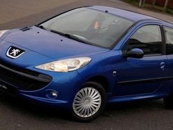 Blau Gebraucht 2009 Peugeot 206+ S Kleinwagen | 2.490 € (Guter Preis)