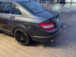 Gebraucht 2007 Mercedes C350 Avantgarde Limousine | 8.900 € (Fairer Preis)