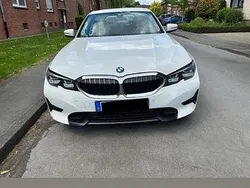 Weiß Gebraucht 2019 BMW 320 Sport Line Limousine | 23.500 € (Fairer Preis)