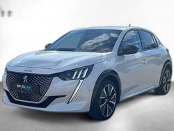 Weiß metallic Gebraucht 2022 Peugeot e-208 GT Kleinwagen | 17.940 € (Guter Preis)