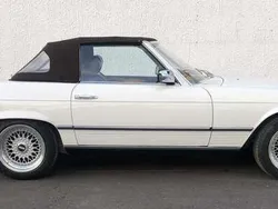 Weiß Gebraucht 1982 Mercedes SL380 Cabrio | 48.500 €