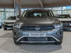 Indiumgrau Neu 2024 VW T-Roc Life SUV | 26.950 € (Guter Preis)