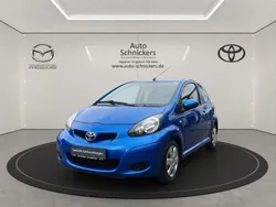 Blau Gebraucht 2010 Toyota Aygo Cool Kleinwagen | 5.240 € (Teuer)
