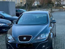 Grau Gebraucht 2010 Seat Altea Van / Kleinbus | 3.750 € (Fairer Preis)