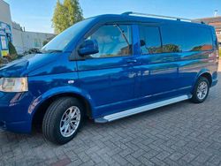 Blau Gebraucht 2009 VW Caravelle Van / Kleinbus | 11.800 € (Teuer)