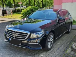 Schwarz Gebraucht 2017 Mercedes E220 Kombi | 26.900 € (Fairer Preis)