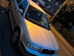 Silber Gebraucht 2000 Skoda Octavia Limousine | 1.650 € (Fairer Preis)