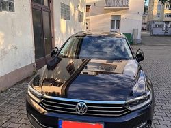 Schwarz Gebraucht 2018 VW Passat Highline Kombi | 16.000 € (Fairer Preis)