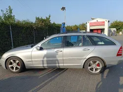 Grau Gebraucht 2003 Mercedes C180 Elegance Kombi | 2.900 € (Etwas zu teuer)