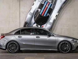Grau Gebraucht 2020 Mercedes A35 AMG AMG Limousine | 32.499 € (Etwas zu teuer)