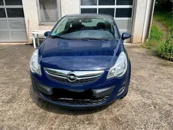 Blau Gebraucht 2013 Opel Corsa Kleinwagen | 2.900 € (Guter Preis)
