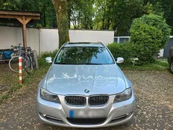 Grau Gebraucht 2012 BMW 320 Kombi | 5.250 € (Superpreis)