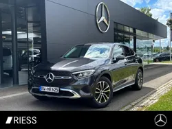 Grau Gebraucht 2025 Mercedes GLC200 Avantgarde SUV | 57.500 € (Teuer)