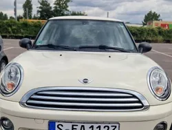Weiß Gebraucht 2010 Mini ONE Kleinwagen | 3.600 € (Guter Preis)