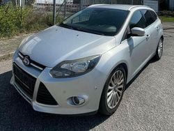 Silber Gebraucht 2011 Ford Focus Titanium Limousine | 1.900 € (Superpreis)