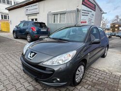 Grau Gebraucht 2011 Peugeot 206+ Basis Kleinwagen | 2.499 € (Guter Preis)