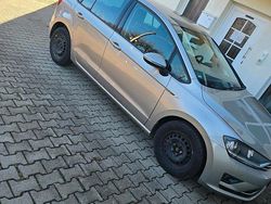 Grau Gebraucht 2015 VW Golf VII Limousine | 13.000 € (Etwas zu teuer)