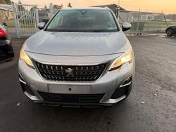 Grau Gebraucht 2018 Peugeot 3008 Active SUV | 7.600 € (Fairer Preis)