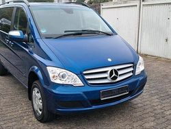 Blau Gebraucht 2012 Mercedes Viano Van / Kleinbus | 16.500 € (Fairer Preis)