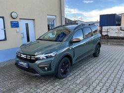 Grau Neu 2025 Dacia Jogger Extreme Van / Kleinbus | 21.590 € (Guter Preis)