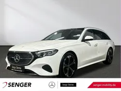 Weiß Gebraucht 2024 Mercedes E220 Avantgarde Kombi | 45.880 € (Guter Preis)
