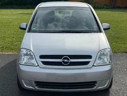 Silber Gebraucht 2005 Opel Meriva Van / Kleinbus | 1.750 € (Guter Preis)