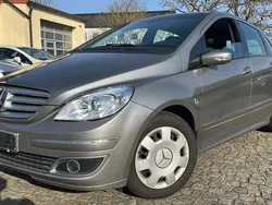 Kometgrau Gebraucht 2006 Mercedes B180 Van / Kleinbus | 1.650 € (Superpreis)