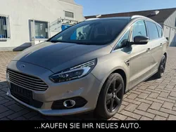 Silber Gebraucht 2015 Ford S-MAX Titanium Van / Kleinbus | 12.990 € (Guter Preis)