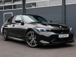 Black sapphire metallic (475) Gebraucht 2024 BMW 330 Performance Limousine | 39.950 € (Superpreis)