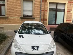Weiß Gebraucht 2009 Peugeot 206+ Kleinwagen | 2.800 € (Fairer Preis)