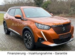 Orange Gebraucht 2021 Peugeot e-2008 Allure SUV | 14.990 € (Superpreis)