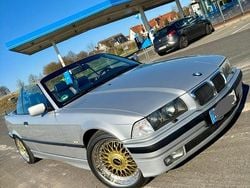Silber Gebraucht 1998 BMW 320 Cabriolet Cabrio | 11.990 € (Teuer)