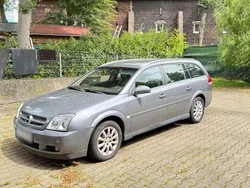 Silber Gebraucht 2005 Opel Vectra Kombi | 2.300 € (Etwas zu teuer)
