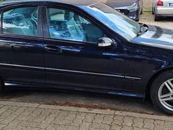 Blau Gebraucht 2001 Mercedes 320 Avantgarde Limousine | 6.500 €