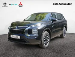 Schwarz Neu 2025 Mitsubishi Outlander P-HEV Basis SUV | 46.980 € (Superpreis)