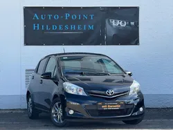 Schwarz Gebraucht 2014 Toyota Yaris Edition Limousine | 7.990 € (Fairer Preis)