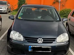 Braun Gebraucht 2004 VW Golf V Kombi | 1.300 € (Guter Preis)