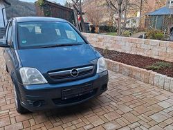 Blau Gebraucht 2006 Opel Meriva Van / Kleinbus | 3.000 € (Etwas zu teuer)
