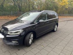 Schwarz Gebraucht 2017 VW Touran Highline Van / Kleinbus | 14.250 € (Guter Preis)
