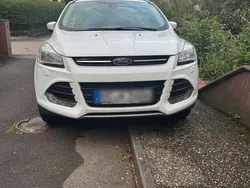 Weiß Gebraucht 2014 Ford Kuga Titanium SUV | 7.200 €