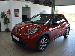 Rot Neu 2025 Toyota Aygo X SUV | 21.440 €