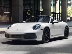 Carraraweißmetallic Gebraucht 2022 Porsche 911 Carrera Cabrio | 129.750 € (Teuer)