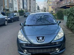 Grau Gebraucht 2006 Peugeot 207 Limousine | 500 €
