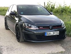 Grau Gebraucht 2016 VW Golf VII GTI Kleinwagen | 14.200 € (Guter Preis)