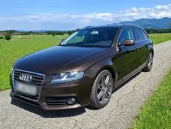 Braun Gebraucht 2012 Audi A4 Ambiente Kombi | 9.500 € (Teuer)