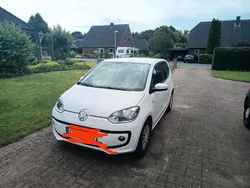 Weiß Gebraucht 2012 VW up! Kleinwagen | 3.500 € (Fairer Preis)