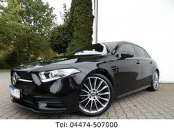 Schwarz Gebraucht 2020 Mercedes A200 AMG line Limousine | 21.590 € (Fairer Preis)